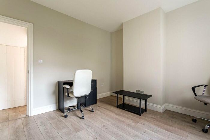 2 Bedroom Flat For Sale In Sandown Road, Brighton, BN2