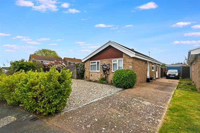 2 Bedroom Detached Bungalow For Sale In Gainsborough Crescent, Eastbourne, BN23