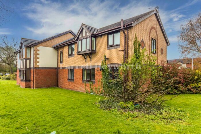 2 Bedroom Flat For Sale In Ashtongate, Ashton On Ribble, Preston, PR2