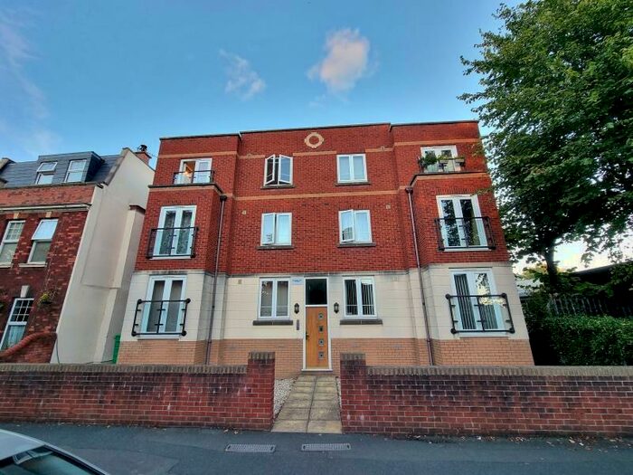2 Bedroom Apartment To Rent In St Andrews Road - Avonmouth, BS11