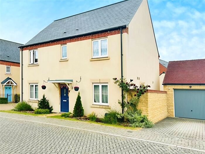 4 Bedroom Detached House For Sale In Perth Road, Bicester, Oxfordshire, OX26