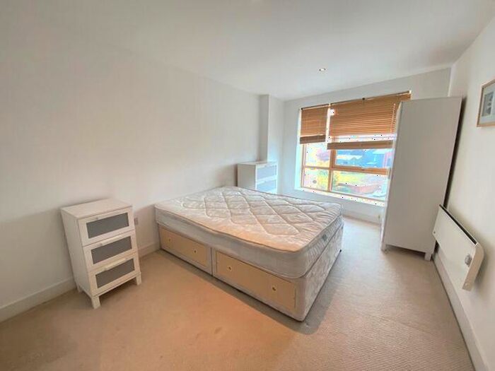 2 Bedroom Apartment To Rent In Clarence House, Leeds Dock, City Centre, LS10