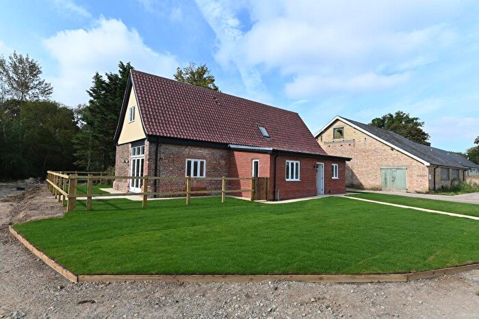 3 Bedroom Barn Conversion To Rent In Coddenham, IP6