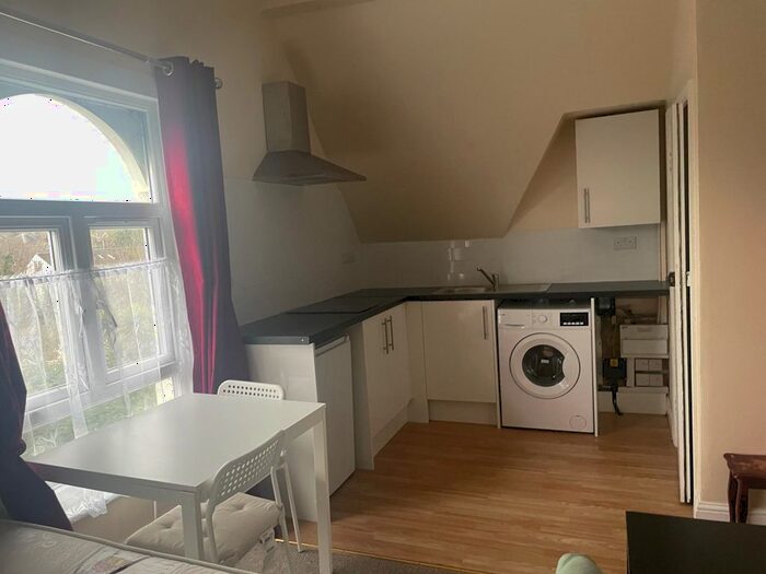 Block Of Flats To Rent In Wickham Road, London, SE4