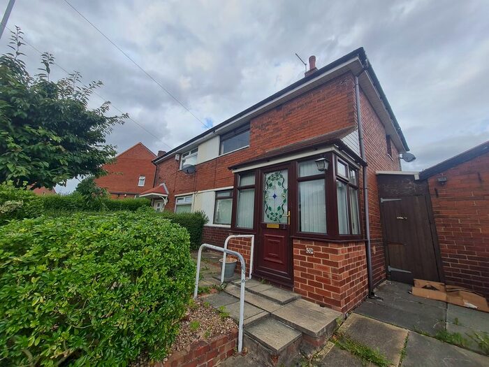 2 Bedroom Semi-Detached House To Rent In Fairleigh Crescent, Tingley, Wakefield, WF3
