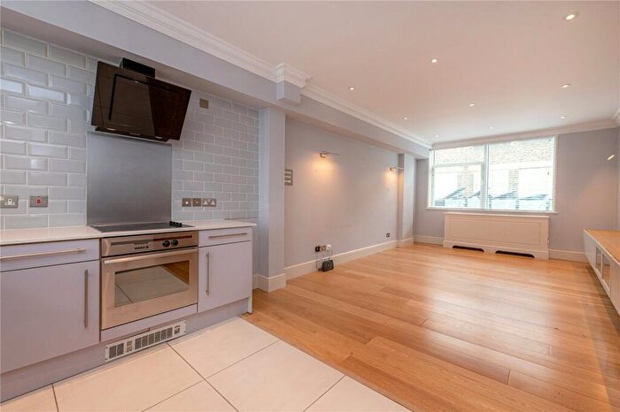 2 Bedroom Apartment To Rent In Marylebone Road, London, NW1