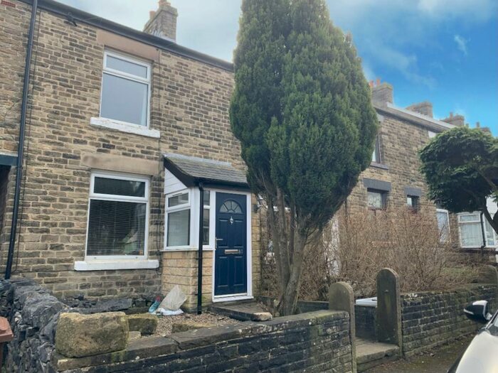 2 Bedroom Terraced House To Rent In Queens Road; Buxton., SK17