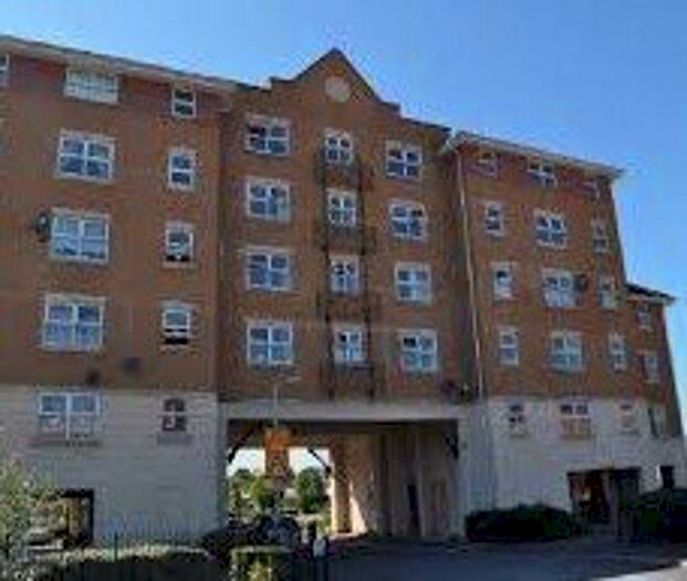1 Bedroom Flat To Rent In Pickford Gardens, SL1