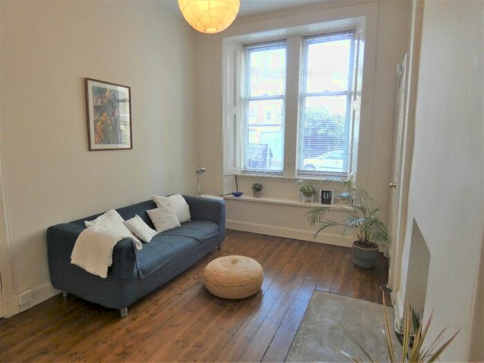 1 Bedroom Flat To Rent In Comely Bank Row, Stockbridge, Edinburgh, EH4