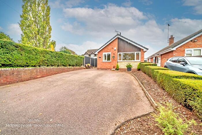 2 Bedroom Detached Bungalow For Sale In Mill Lane, Great Haywood, Stafford, ST18