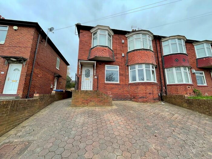 5 Bedroom SemiDetached House For Sale In Ovington Grove, Fenham