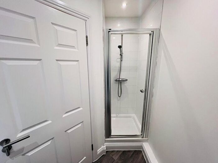 2 Bedroom Flat To Rent In Butler House, - Market Street, Maidenhead, SL6
