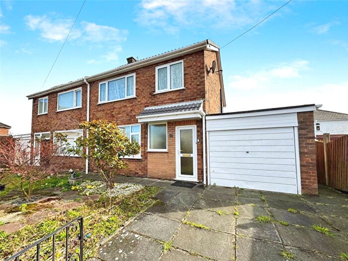 3 Bedroom Semi-Detached House To Rent In Limefield Drive, Skelmersdale, Lancashire, WN8