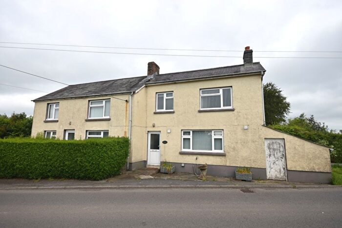 4 Bedroom Detached House For Sale In Saron, Llandysul, SA44