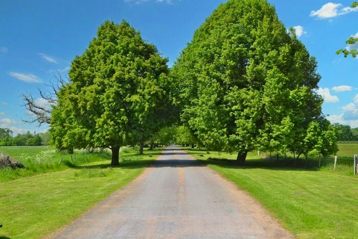 3 Bedroom Terraced Bungalow For Sale In Sturminster Marshall, BH21