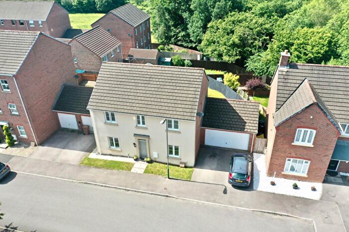 4 Bedroom Detached House For Sale In Blacksmith Close, Oakdale, NP12