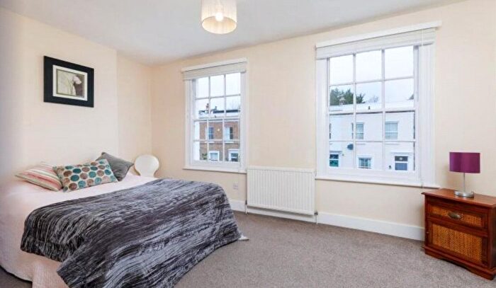 2 Bedroom Terraced House For Sale In Hartfield Crescent, Wimbledon, London, SW19