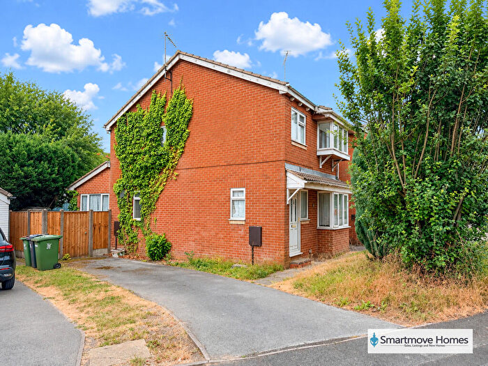 3 Bedroom Detached House For Sale In Kedleston Close, Ripley, DE5