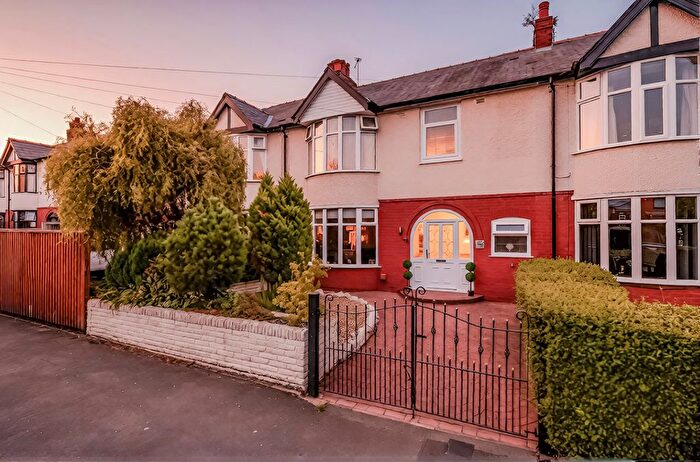 4 Bedroom Terraced House For Sale In Aldwych Drive, Ashton-On-Ribble, PR2