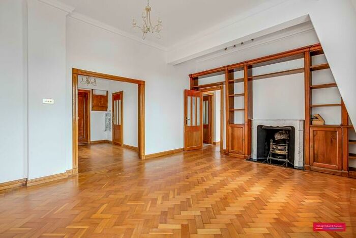 2 Bedroom Flat To Rent In Baker Street London, NW1