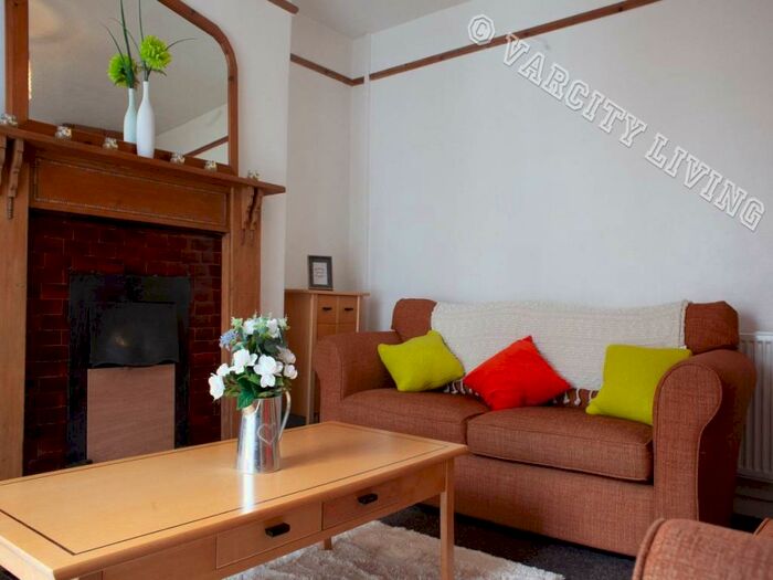 4 Bedroom House To Rent In Snowdon View, Bangor, Gwynedd, LL57