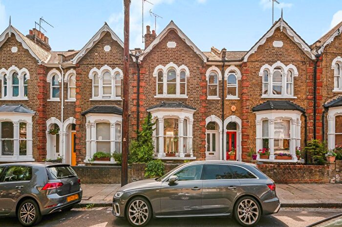 3 Bedroom Terraced House For Sale In Twisden Road, Tufnell Park, NW5