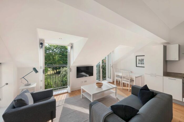 2 Bedroom Flat To Rent In Alderbrook Road, London, SW12
