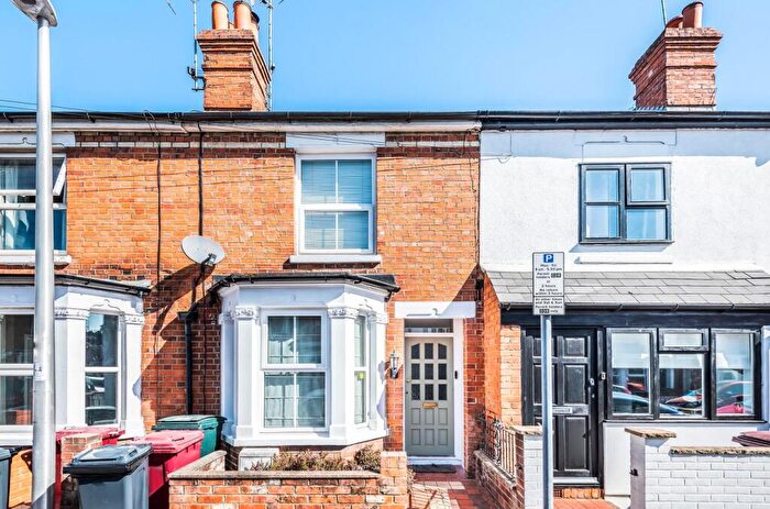 2 Bedroom Terraced House To Rent In Queens Road, RG4