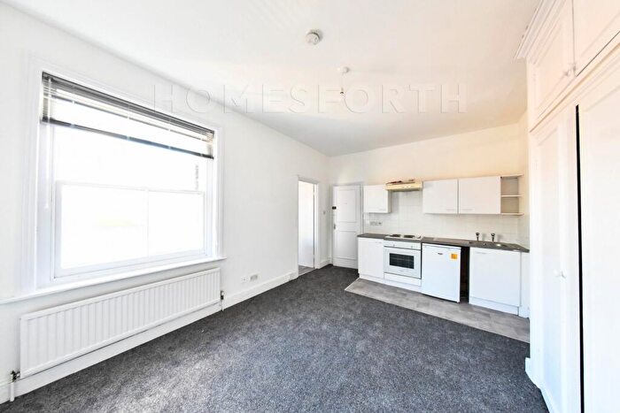 Studio To Rent In High Road, Willesden, NW10