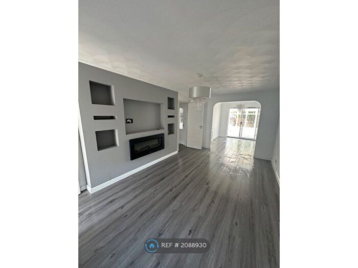 4 Bedroom Detached House To Rent In Fraser Street, Glasgow, G72