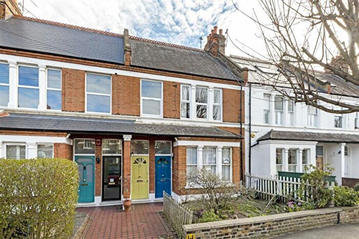 2 Bedroom Flat To Rent In Ashleigh Road, Mortlake, SW14