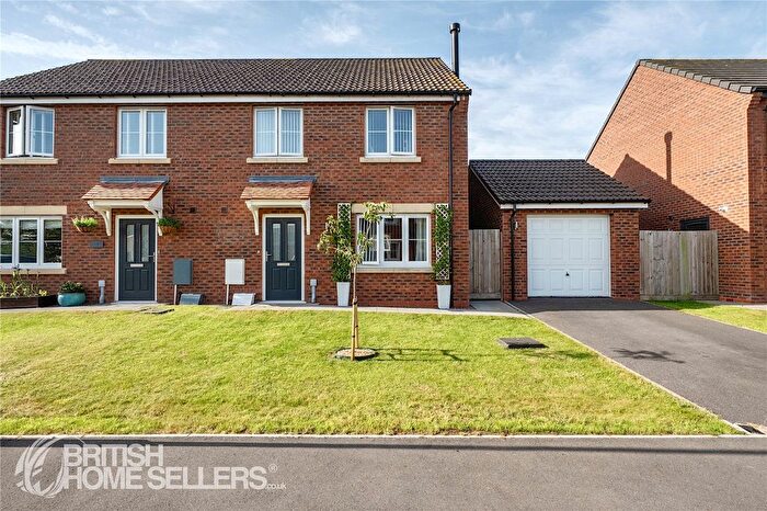 3 Bedroom Semi-detached House For Sale In Campolina Drive, Berrow, Burnham-On-Sea, Somerset, TA8