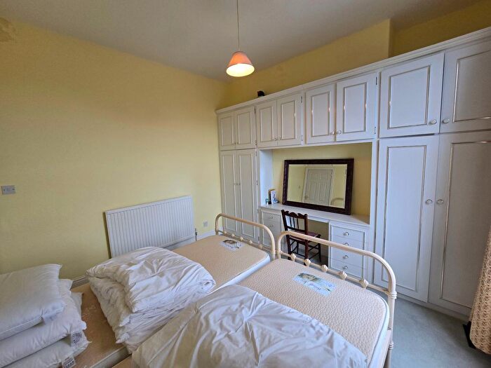 1 Bedroom Flat To Rent In Flat, Albion Road, Scarborough, YO11