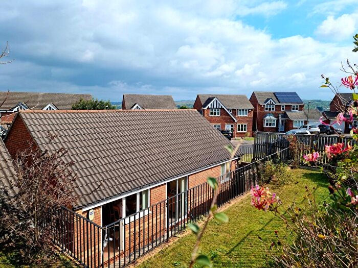 2 Bedroom Bungalow To Rent In Castlehills, Castleside, DH8