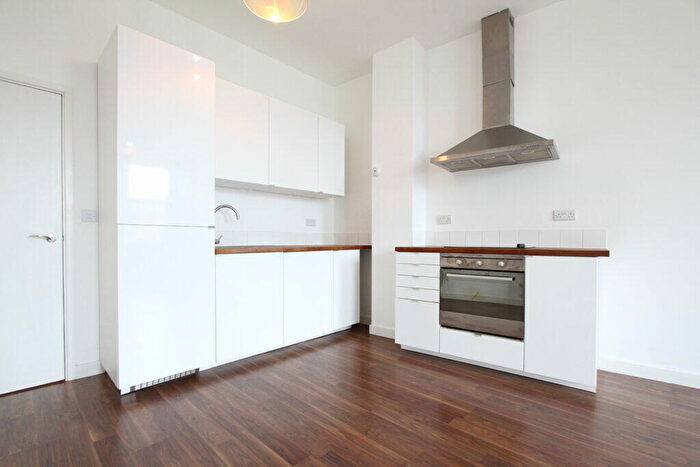 1 Bedroom Apartment To Rent In Parsons Street, Banbury, Oxon, OX16