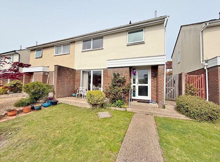 3 Bedroom Semi Detached House For Sale In Regal Close, Cosham, Portsmouth, PO6