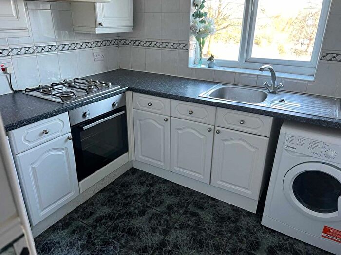 1 Bedroom Flat To Rent In Polygon, Eccles, M30