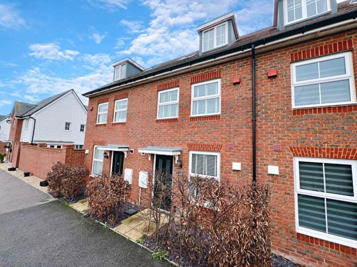 4 Bedroom Property To Rent In Woodpecker Way, Hythe, CT21