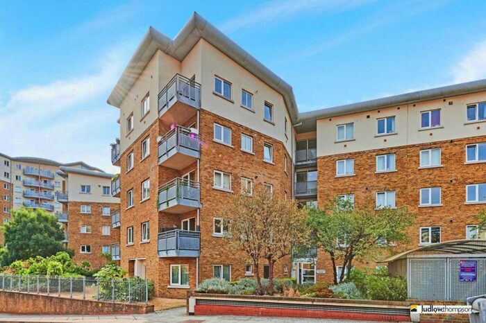 2 Bedroom Flat To Rent In Prancras Way, Bow, London, E3