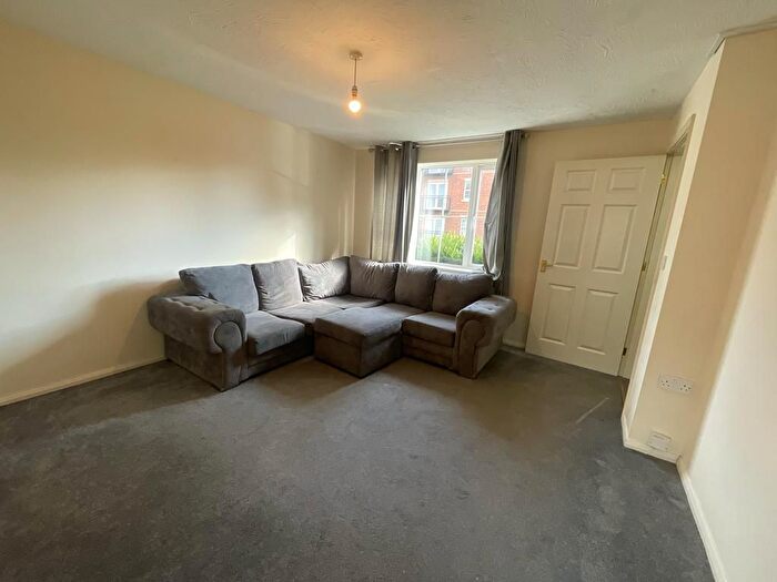 3 Bedroom Semi-Detached House To Rent In Gillquart Way, Coventry, CV1