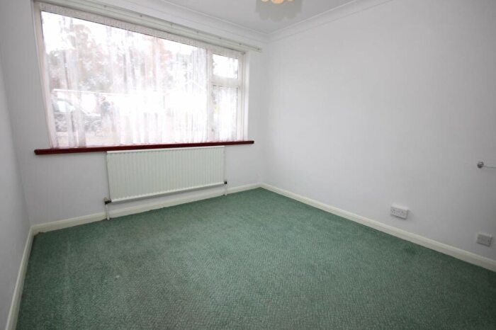 2 Bedroom Bungalow For Sale In Birkdale Road, Broadstone, Dorset, BH18