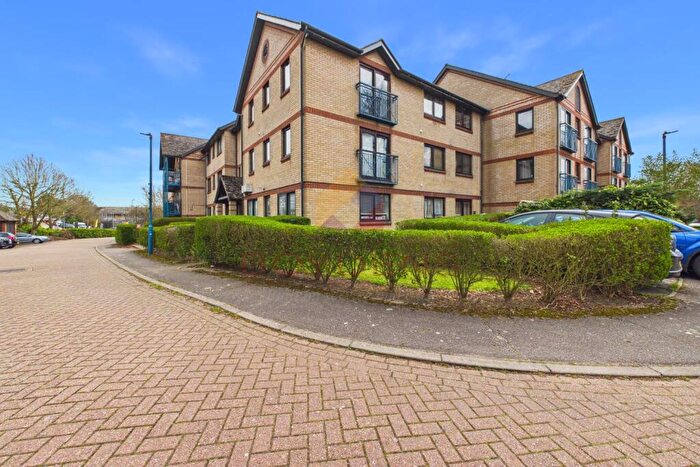 2 Bedroom Flat For Sale In Claremont Heights, Colchester, CO1