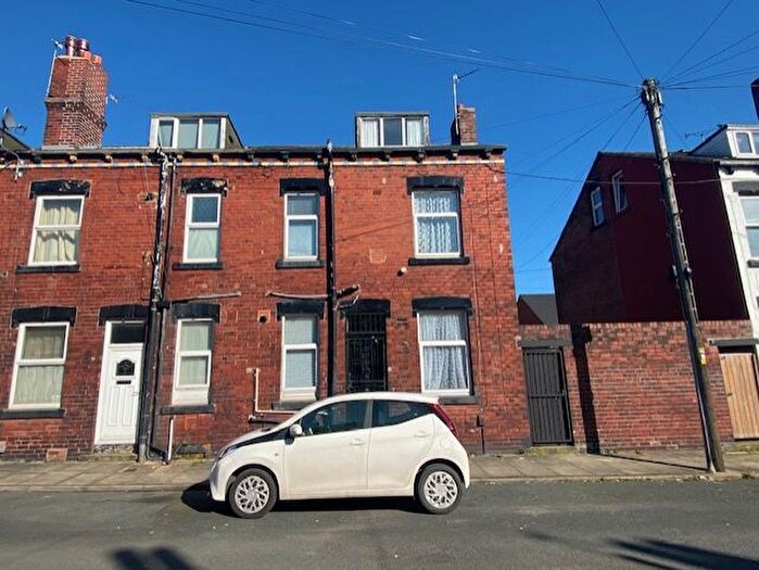 2 Bedroom Terraced House To Rent In Congress Street, Armley, Leeds, LS12