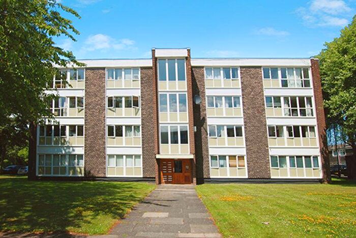 2 Bedroom Apartment To Rent In Lowick Court, South Gosforth, NE3
