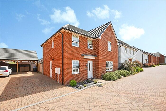 5 Bedroom Detached House For Sale In Whinchat Rise, Whitfield, Dover, Kent, CT16