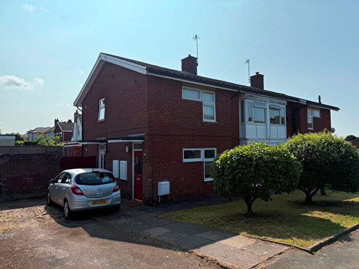 1 Bedroom Maisonette For Sale In Foster Avenue, Hednesford, WS12