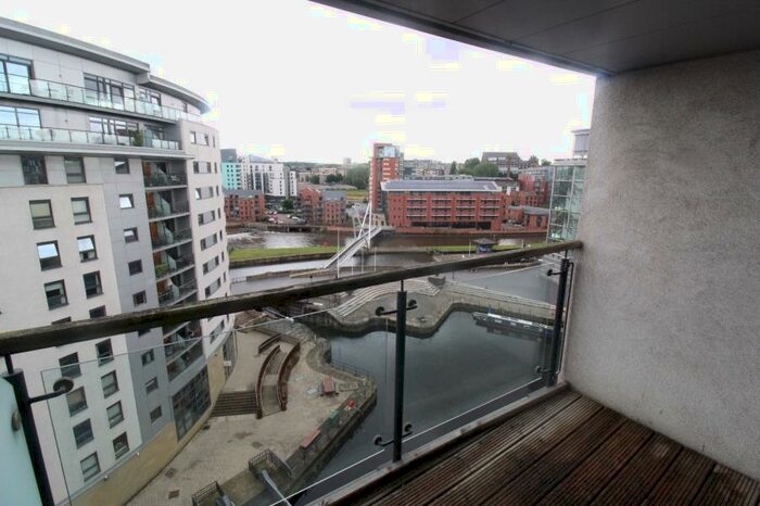 2 Bedroom Apartment To Rent In Mackenzie House, Leeds Dock., LS10