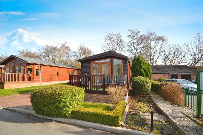 2 Bedroom Retirement Property For Sale In Park Road, Overseal, Swadlincote, Derbyshire, DE12