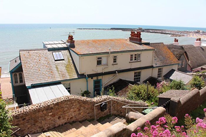 2 Bedroom Flat To Rent In Marine Parade, Lyme Regis, DT7