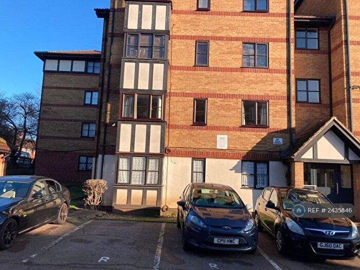 1 Bedroom Flat To Rent In Creighton Road, London, N17